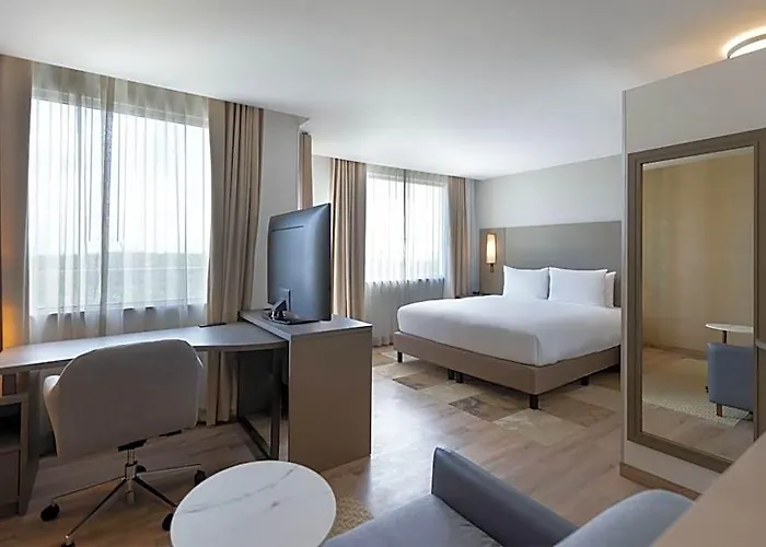 By Marriott 3* Playa del Carmen